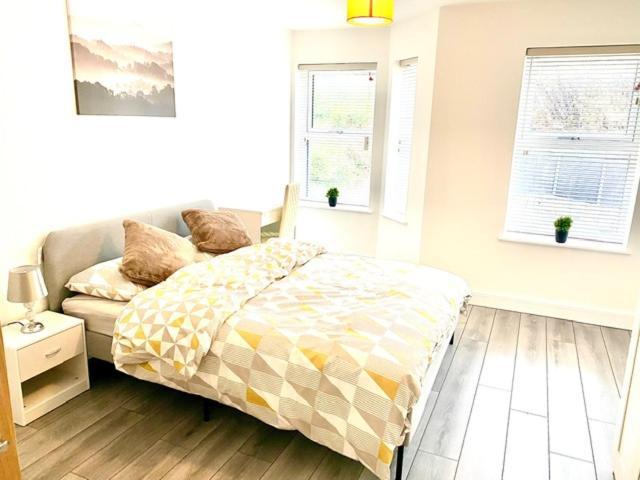 Lovely New 2 Bedroom Condo With Stunning Seaviews Penmaen-mawr Εξωτερικό φωτογραφία