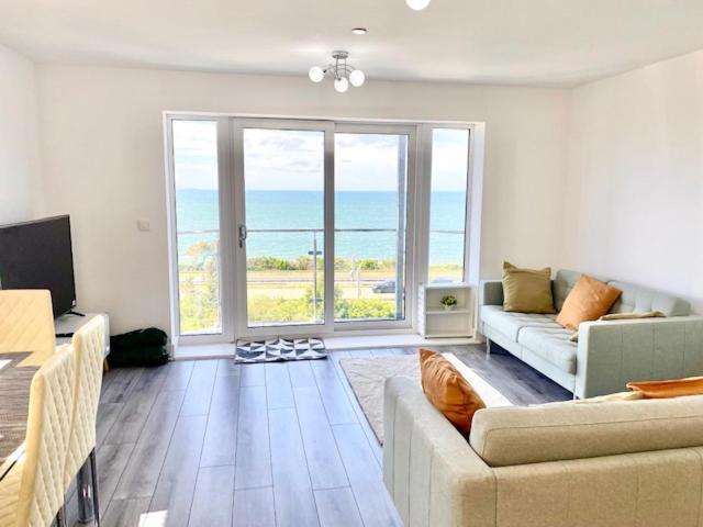 Lovely New 2 Bedroom Condo With Stunning Seaviews Penmaen-mawr Εξωτερικό φωτογραφία